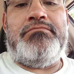 Meet your Posher, Tee